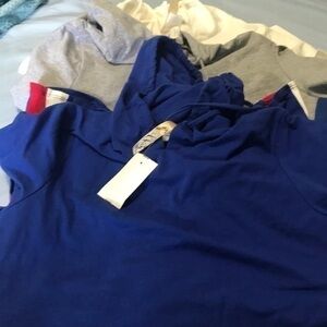 Bundle of 3 shortsleeved hoodies